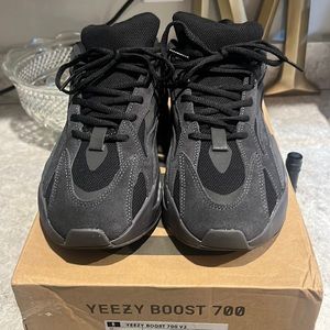 Yeezy vanta 700 V2